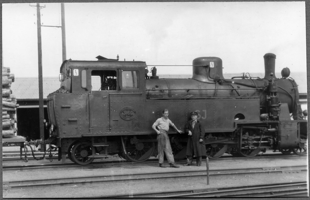 NÖJ nr 18 (f.d. ID SJ N4p 3160), 891 mm. Tillverkarnummer MV 668.
Axelföljd: 1D1.
Dragkraft: 6210 kg.
Vikt: 41,4 ton.