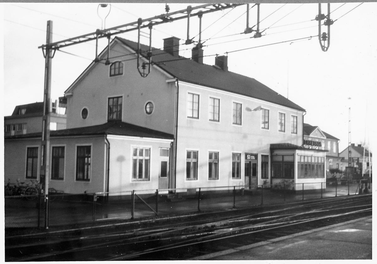 Emmaboda station.