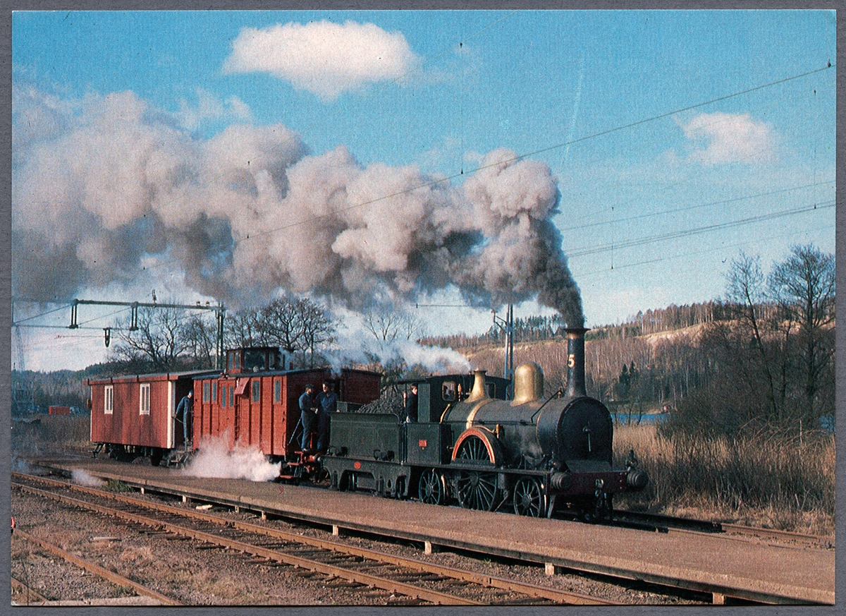 SJ ånglok litt Aa Nr 75, "Göta".
Största tillåtna hastighet: 90 km/h
Bufferttyp: mod. "Ä". Läder med tagelstoppning.
Tender: A nr 63. (kommer från 63, YMER)

Data från Katalog över Statens järnvägars avdelning å Baltiska utställningen i Malmö 1914, Stockholm 1914, s 16:

Cylinderdiameter 381 mm
Slagets längd 508 mm
Drivhjulsdiameter 1874 mm
Effektivt ångtryck 8,5 kg/kvcm
Eldyta total inv. 77,30 kvm
Rostyta 1,30 kvm
Hjulbas 4268 mm
Vikt i tjänst 24,80 ton
Adhesionsvikt 12,00 ton
Dragkraft 2170 kg
Tenderns vikt inklusive fulla förråd bestående av 1,40 ton kol och 5,43 ton vatten 14,28 ton.