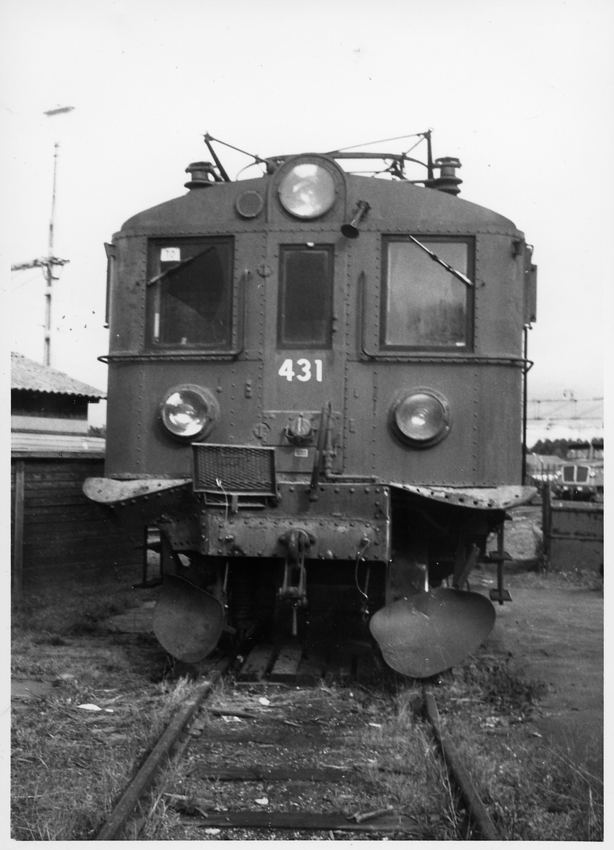 Statens Järnvägar, SJ Du2 431. Loket kolliderade med Z65 557 den 26 september 1984.