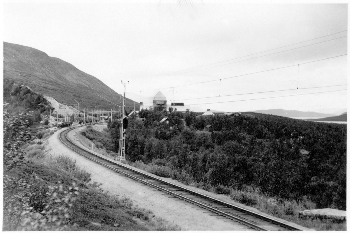 Infarten till Torneträsk station.