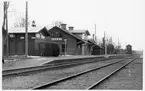 Stationen öppnad 1874. Samma år byggdes ett litet stationshus i sten. Mekanisk växelförregling. Det byggdes dubbelspår söderut till Nässjö 1921 och norrut till Frinnaryd 1926. Järnvägen elektrifierades 1933. Godstrafiken upphörde 1990.