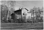 Stationen anlades 1859. 
Nytt stationshus, envånings i trä, uppfördes 1946-47 ca 100 m väster om den smalspåriga banans stationshus.