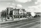 Eksjö station på 1940 talet. Ångloket är Eksjö - Österbymo Järnvägs, EÖJ, lok 1.