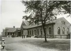 Eslövs järnvägsstation byggdes 1863, och blev tillbyggt åren 1903 och 1913.
