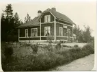 Hållplats öppnad 1907.