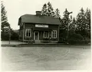 Hållplats anlagd 1896. Det ursprungliga huset nedbrann 1907. Samma år byggdes nytt stationshus. En och en halvvånings byggnad  i trä. Mekanisk växelförregling. Upphörde 1960-09-01.