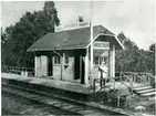 Margreteholm hållplatsbyggnad.