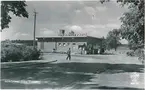 Nyköping södra station. Vykort från pressbyrån 1955