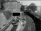 Bro och spårarbeten vid södra tunnelmynningarna invid Södra station