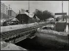 Station Karlberg med gångtunnel och plattform.