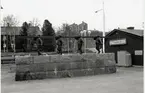 Skulptur i brons och grantit av Torsten Fridh vid namn Rälsbäraren, uppförd 1965 vid järnvägsstationen i Kiruna.