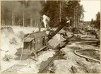 Grusgropen vid Riddarhyttan vid linjen till Bäckegruvan.
Bucyrus grävmaskin.