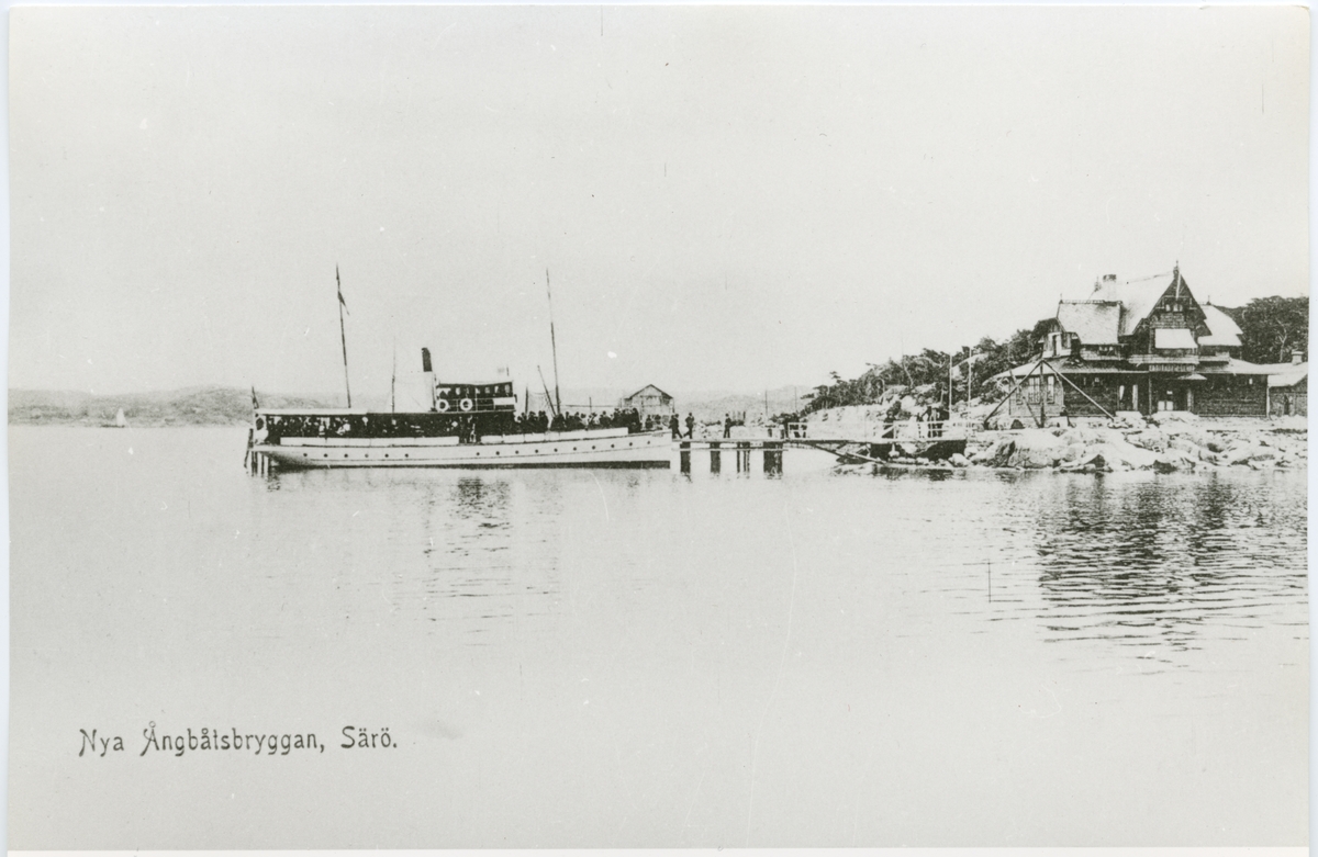 Ångfartyget S/S Tessin vid ångbåtsbryggan, Särö.