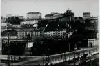 Stockholm. 1900-talet. Karl Johans Torg och Katarinahissen.