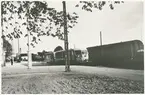 Visby station öppnad öppnad 1878 av Gotland Järnvägar, GJ. Då byggdes tvåvånings stationshus i sten. Nytt magasin uppfördes 1912. Rälsbussgarage med fyra portar byggdes 1945. GJ förstatligades 1947. Den allmänna trafiken lades ned 1960. Enskild godstrafik i Visby Andelsslakteris regi bedrevs på sträckan Slakteriet-Visby hamn fram till maj 1962.