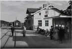 Fotot är taget från rälsbussen på Åtvidabergs station.