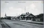 Älvdalens station och kyrka i bakgrunden.