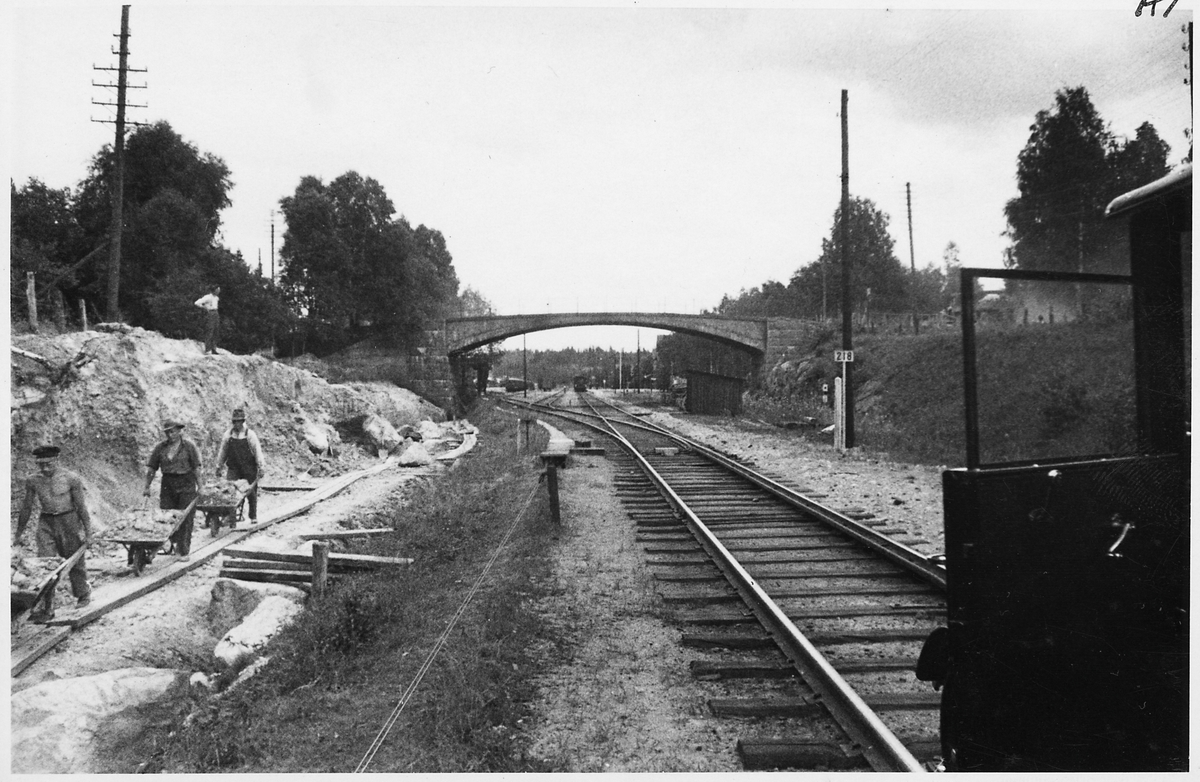 Bilden är tagen i den södra ände av bangården vid Skinnskattebergs station.