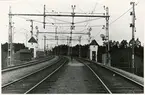 På stationsområdet vid dåvarande Södertälje Södra station.