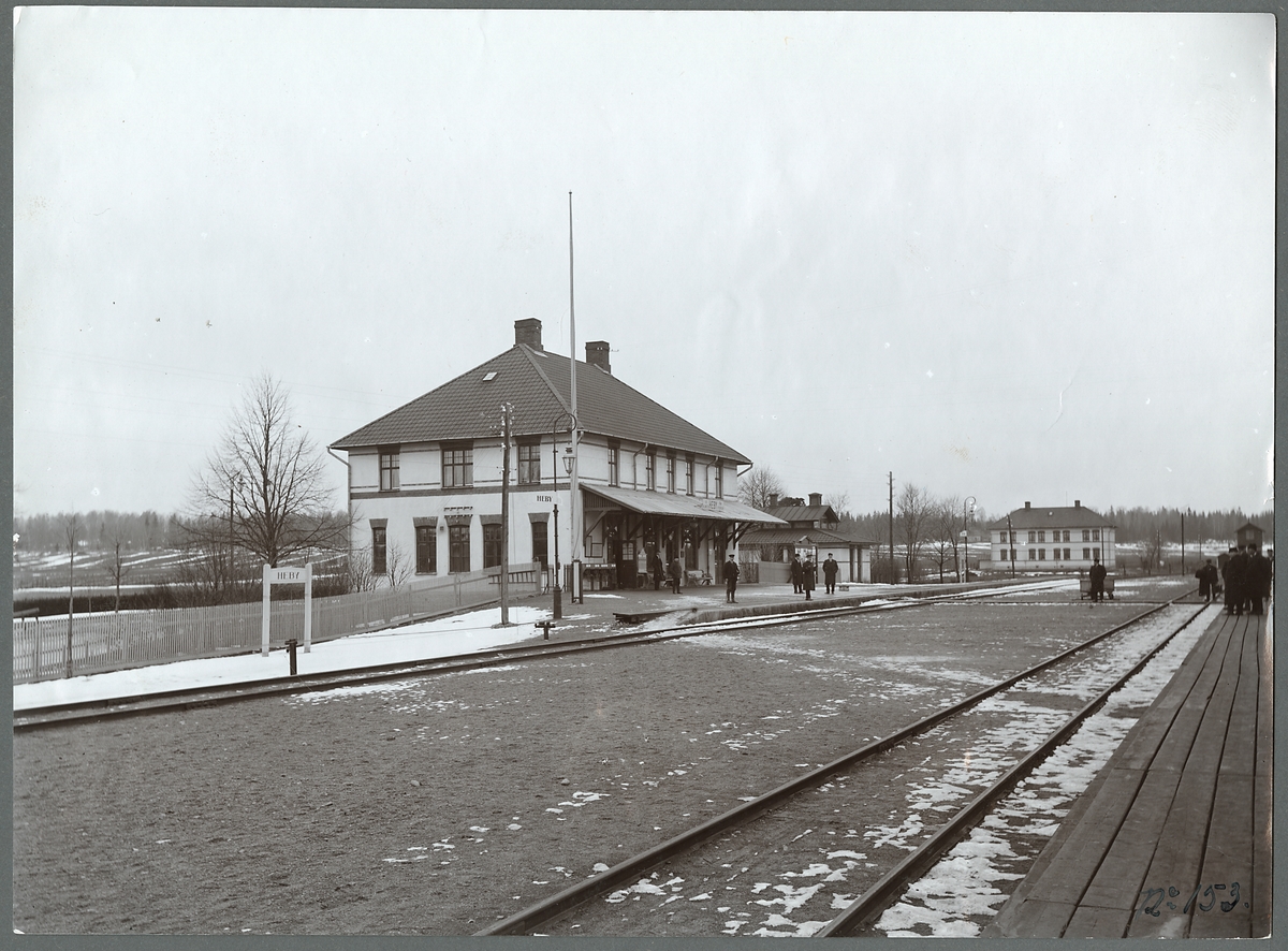 Heby Station.