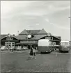 Helsingborg F (färjestation). Bussen längst till höger är en Scania-Vabis B63S, årsmodell 1950, registreringsnummer M529.