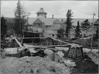 Fundament till spännstolpe vid Porjus kraftverksbyggnad.