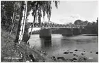 Järnvägsbro vid Krylbo, byggd under åren 1914-1915, på linjen mellan Krylbo och Storvik.