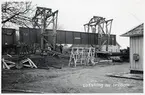 Lossning av brobalk under byggandet av nya järnvägsbron i Falkenberg.
