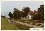 Lunnarp station 1971. Simrishamn - Tomelilla Järnväg, CTJ. Stationen öppnades 1882. Det första stationshuset byggdes 1882 och ett nytt byggdes 1915, som finns kvar som privatbostad. Gick över till Malmö - Tomelilla Järnväg, MöToJ 1896 och till Statens Järnvägar, SJ 1943. Banan elektrifierades 1996.