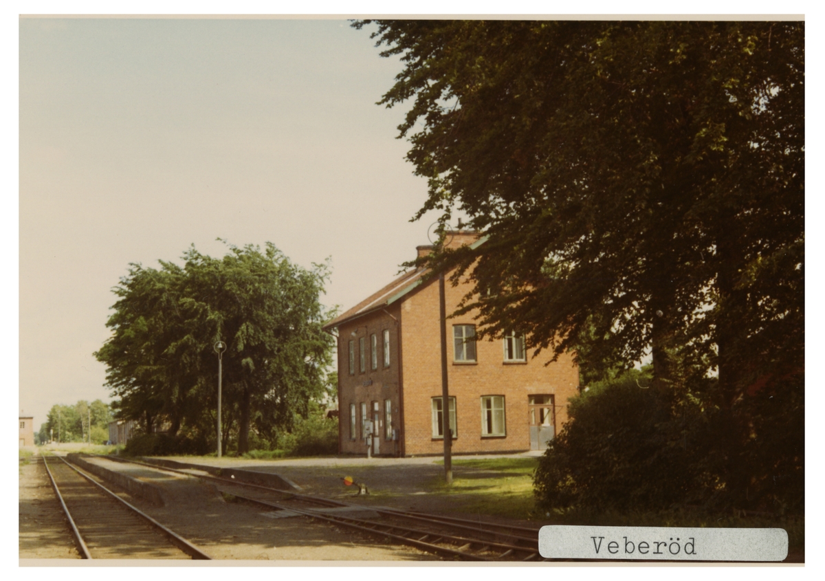 Veberöd station 1971. Malmö - Simrishamns Järnväg, MSJ.Stationen öppnades 1893. Gick över till Statens Järnvägar, SJ 1943. Stationen lades ner 1970.