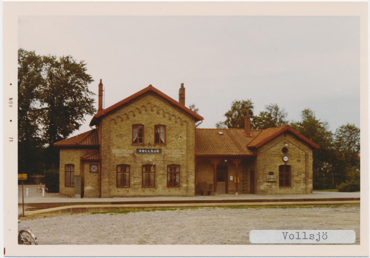 Vollsjö station.