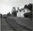 Tåg 4960 vid Brintbodarne station.