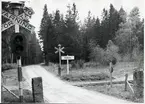 Plankorsning i Edåsa.
Persontrafiken lades ner 28 maj 1961.
Bandelen lades ner 1 sep 1967.