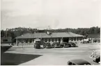 Busstation i Finspång med en Pressbyrå.