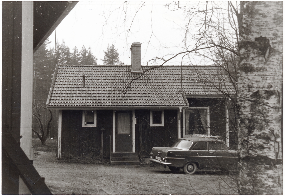 Banvaktstuga vid Ickholm, på sträckan mellan Vikarbyn och Stumsnäs.