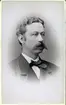 Löjtnant August Tisell, född 1844 död 1928. Verkade som kassör vid Statens Järnvägs Byggnader 1874-1881 och var från 1883 fängelsedirektör i Karlskrona. Utsedd till major i Armén 1902.