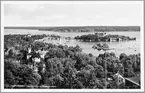 Vy över Saltsjöbaden med Grand Hotel Saltsjöbaden. Utsikt från Observatoriet.