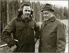 Gunnar Nordin och Överbanmästare Karl-Axel Gustavsson utmed järnvägsspåret mellan Harsjön och Bälgviken 1967.