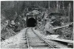 Bohusbanan, banarbete vid Skårtunnelns södra infart på linjen mellan Stenungsund och Ljungskile.