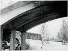 Bro över Ostkustbanan.