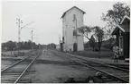 Korsningen mellan Älvsborgsbanan och Västra stambanan, vid Herrljunga station. Här på västra stambanan i riktning mot Falköping.