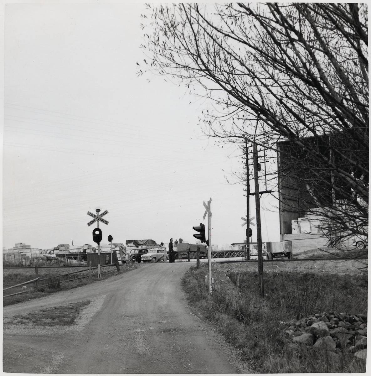 Järnvägsövergång vid Alnarör, på sträckan mellan Dalby och Björnstorp.