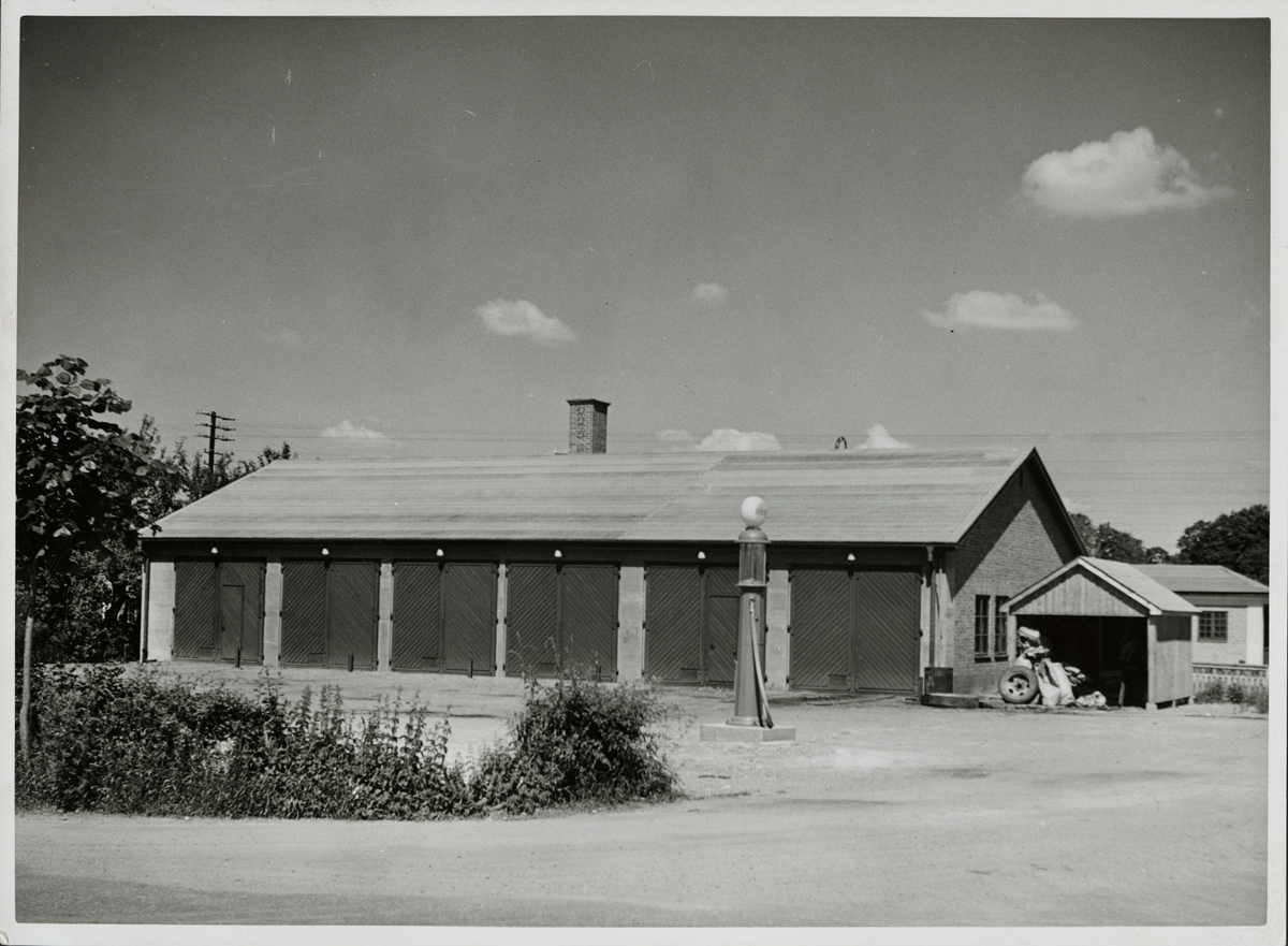 Trafikaktiebolaget Grängesberg - Oxelösunds Järnvägar, TGOJ bussgarage i Kungsör.