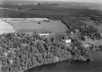 Flygfoto över Delgela gård i Aneby kommun. Nr L 841.