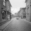 Utblick mot Stora torget i Linköping. Vy från Platensgatan mot söder. Tiden är omkring 1965.