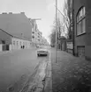 Parti av Sankt Larsgatan i Linköping. Vy mot söder i höjd med Frimurarehotellet. Tiden är omkring 1965.