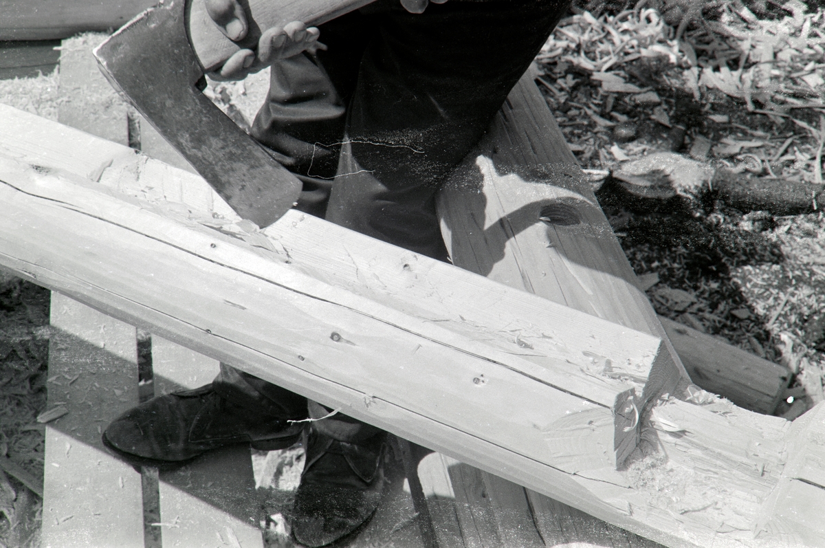 Lafting av skogskoie i A. Brettens skog i Romedal, Stange.