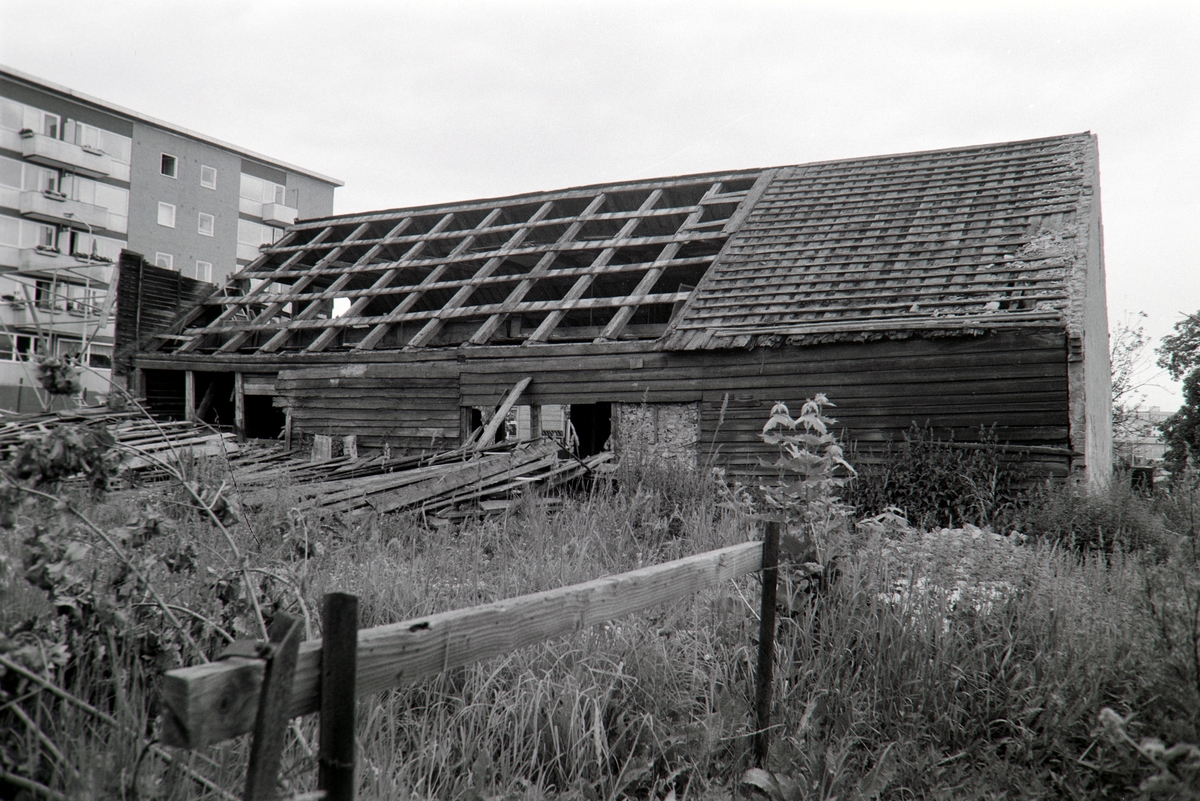 Skappelsgate 1, Hamar. Riving av uthus.