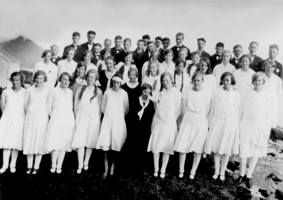 Konfirmanter den 21 juni 1931 på Skaland